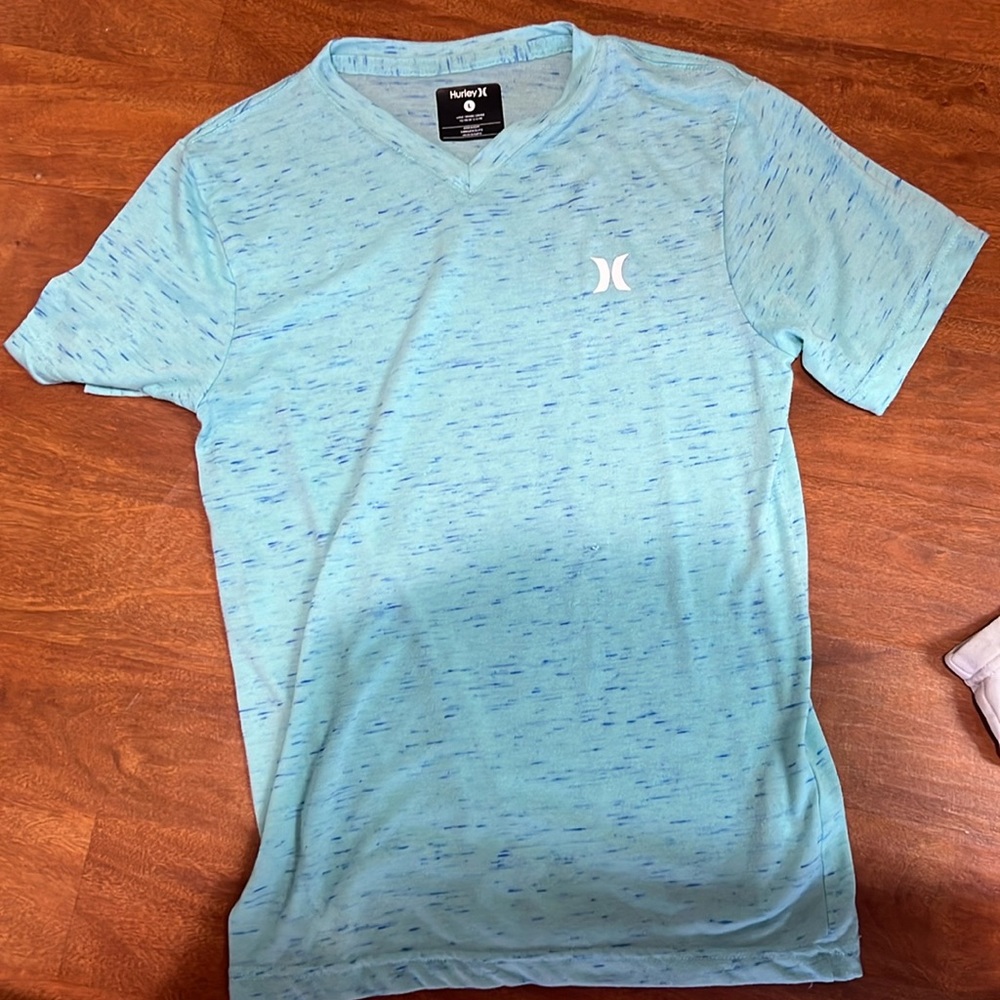 Hurley T Shirt with Small Logo Soft - Picture 2 of 6